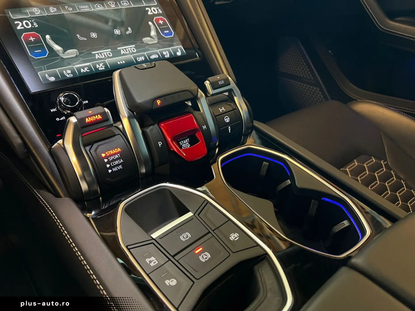 LAMBORGHINI Urus 4.0 V8