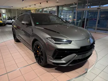LAMBORGHINI Urus S PANORAMA B&O STYLE AKRAPOVIC