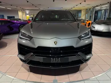 LAMBORGHINI Urus S PANORAMA B&O STYLE AKRAPOVIC