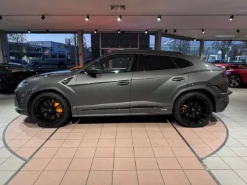 LAMBORGHINI Urus S PANORAMA B&O STYLE AKRAPOVIC
