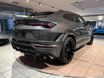 LAMBORGHINI Urus S PANORAMA B&O STYLE AKRAPOVIC