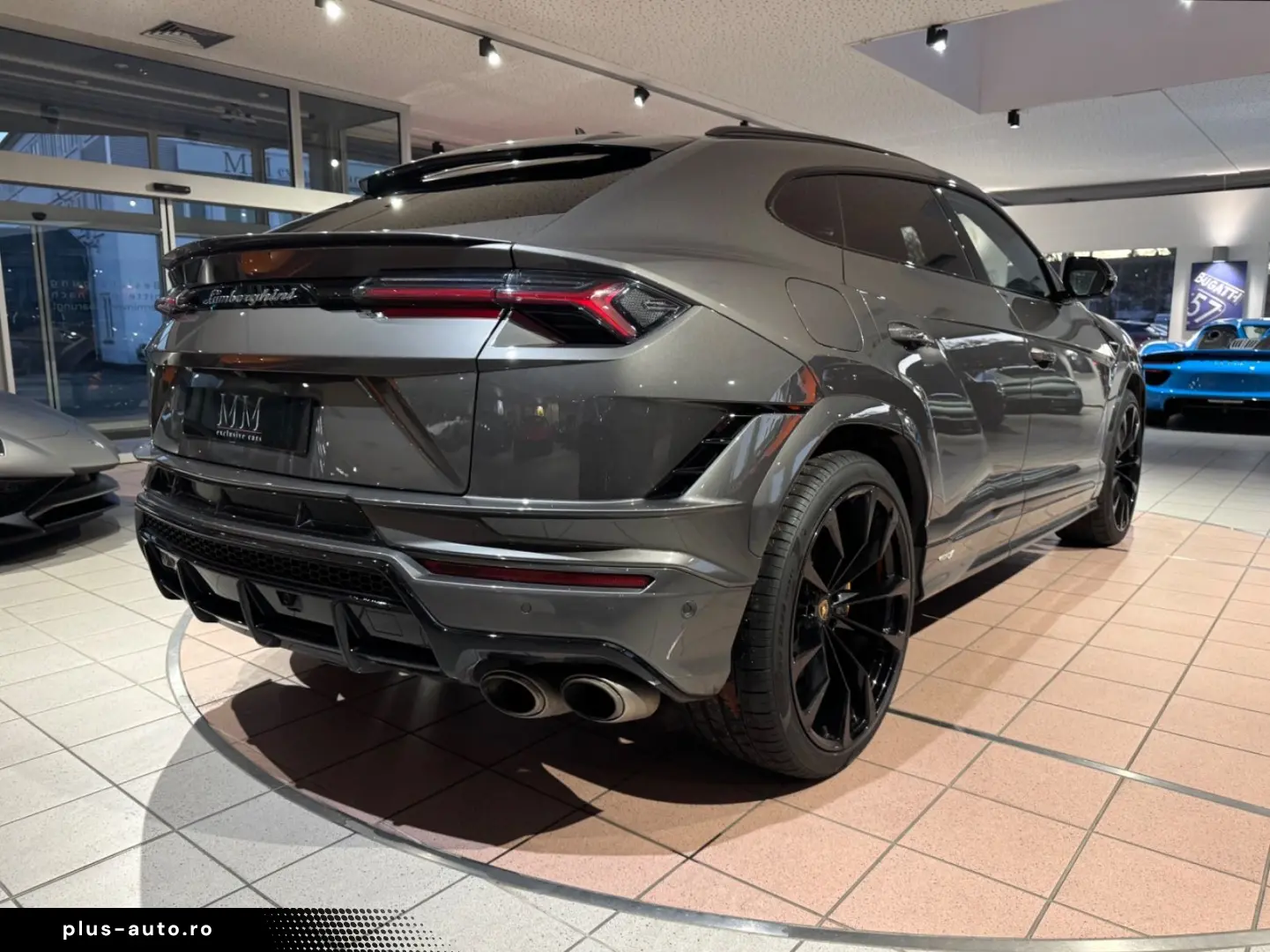 LAMBORGHINI Urus S PANORAMA B&O STYLE AKRAPOVIC