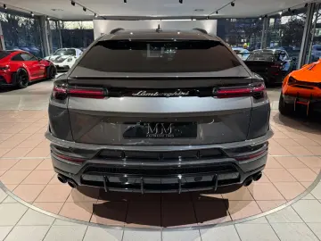LAMBORGHINI Urus S PANORAMA B&O STYLE AKRAPOVIC