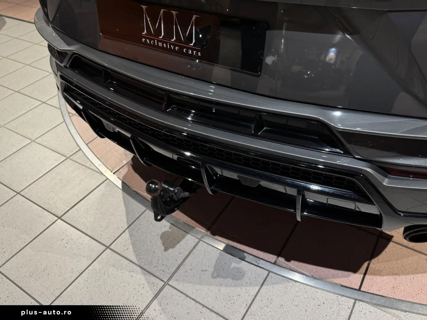 LAMBORGHINI Urus S PANORAMA B&O STYLE AKRAPOVIC