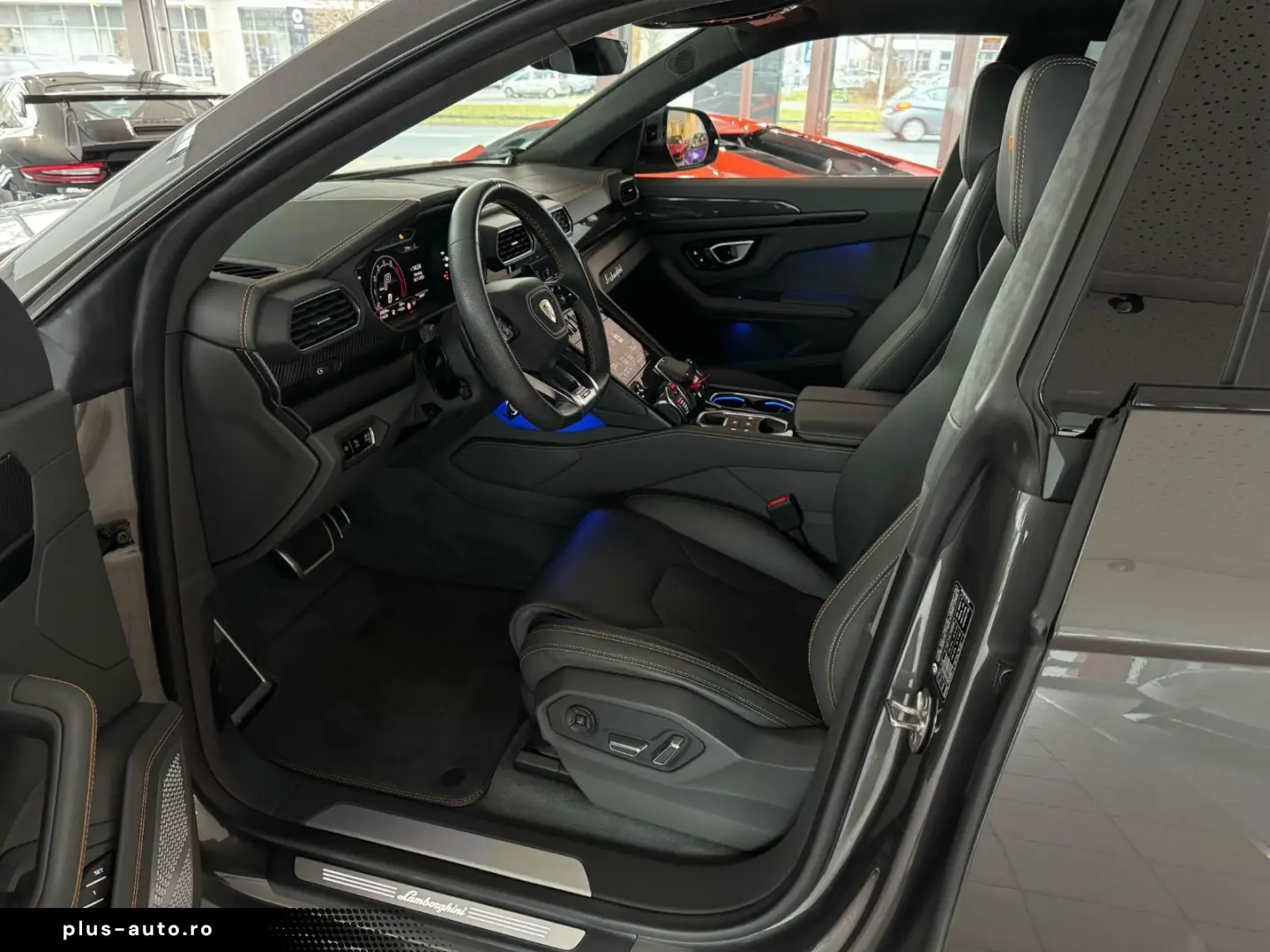 LAMBORGHINI Urus S PANORAMA B&O STYLE AKRAPOVIC