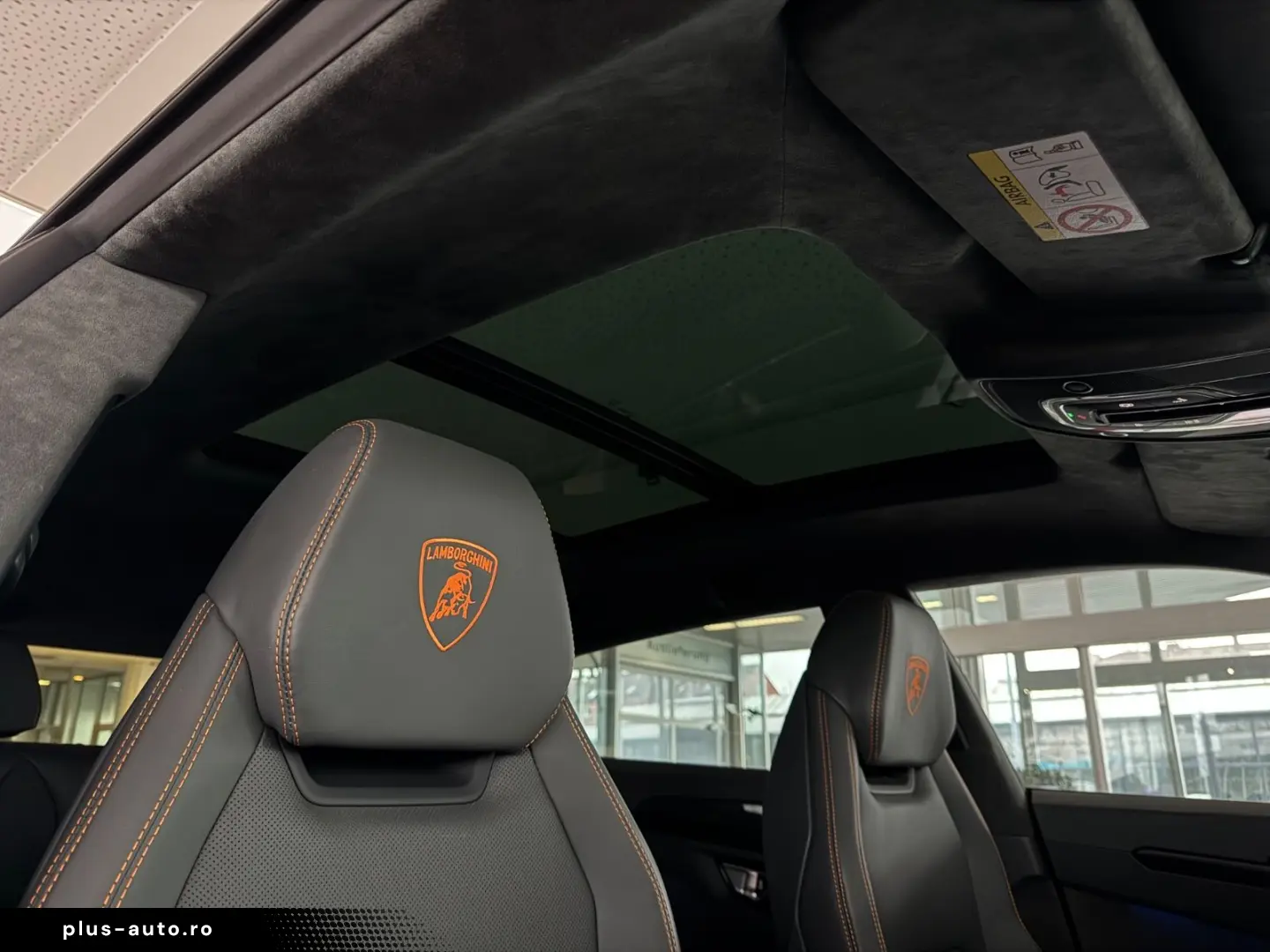LAMBORGHINI Urus S PANORAMA B&O STYLE AKRAPOVIC