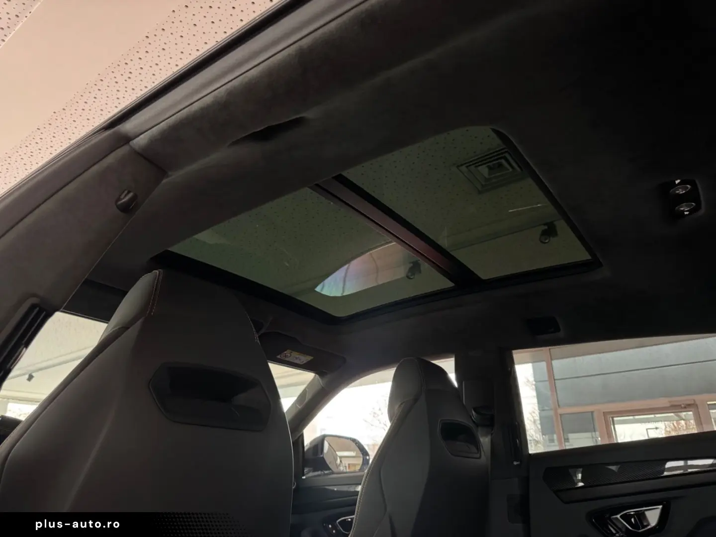 LAMBORGHINI Urus S PANORAMA B&O STYLE AKRAPOVIC