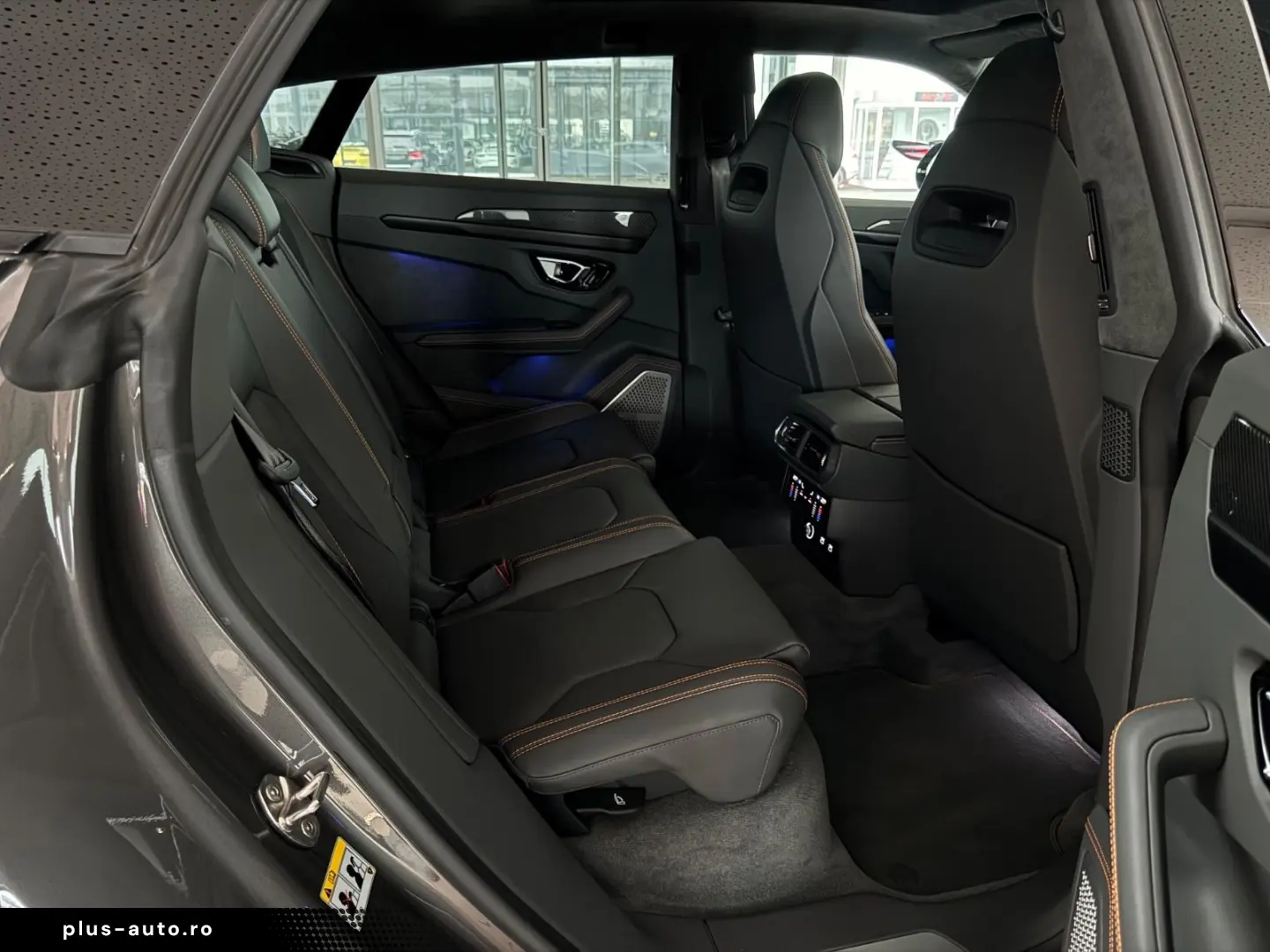 LAMBORGHINI Urus S PANORAMA B&O STYLE AKRAPOVIC