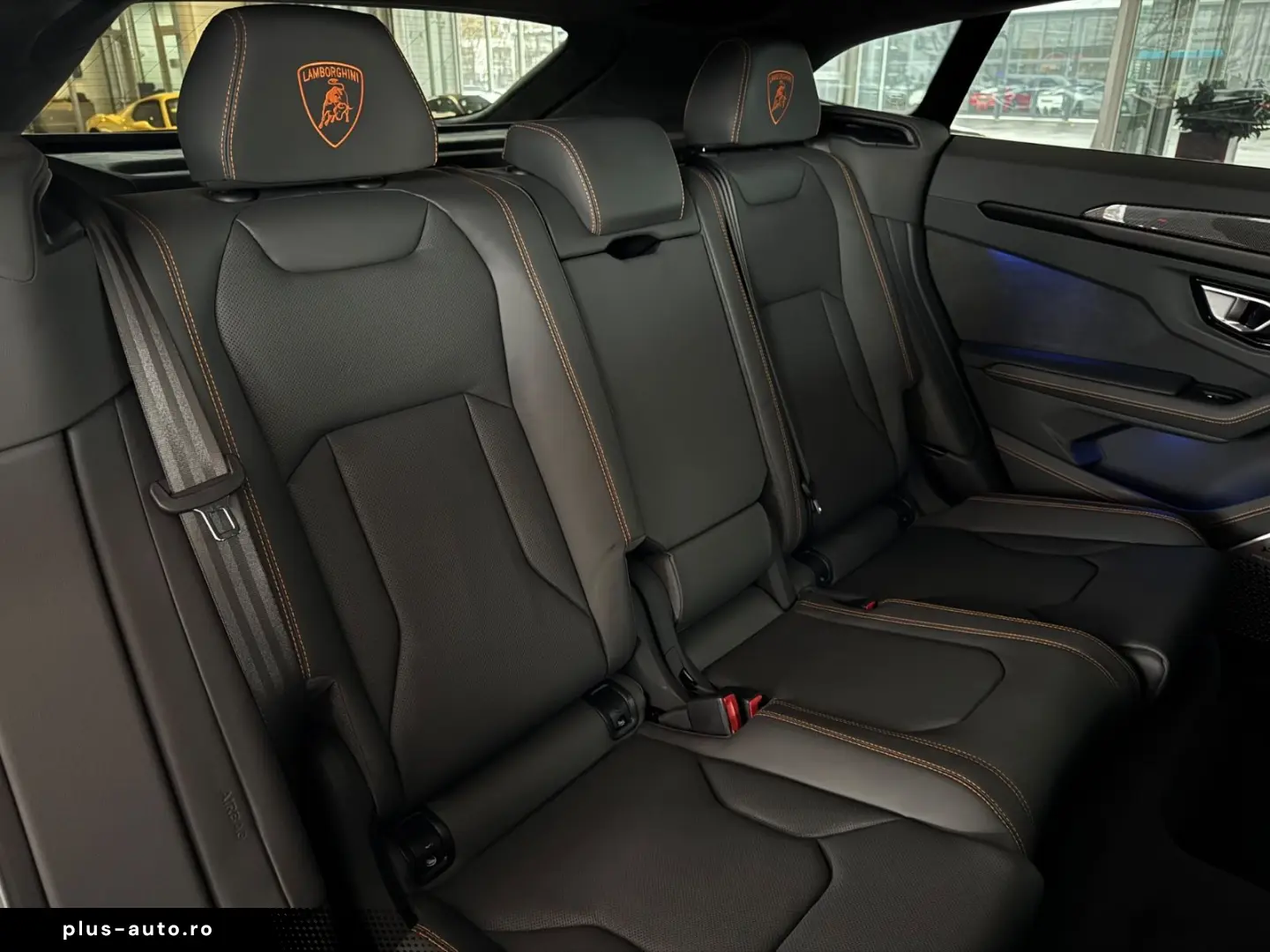 LAMBORGHINI Urus S PANORAMA B&O STYLE AKRAPOVIC