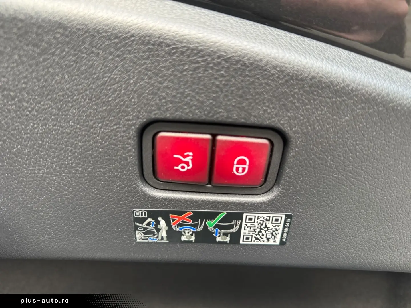 MERCEDES-BENZ CLE 300 4Matic AMG PANO  BURMEST. 20