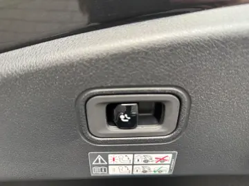 MERCEDES-BENZ CLE 300 4Matic AMG PANO  BURMEST. 20