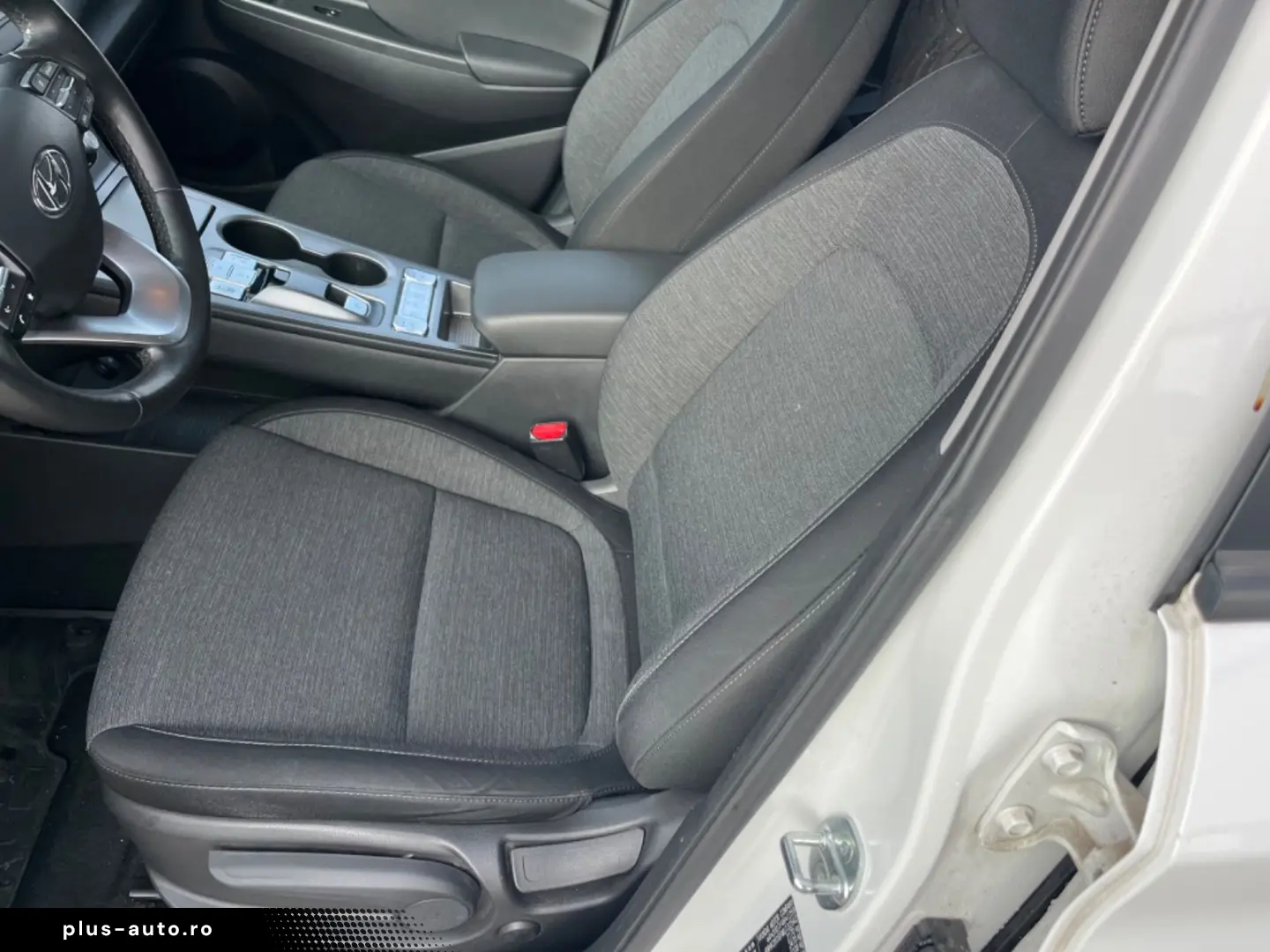 HYUNDAI Kona Elektro 2WD  64 kWh NAV KAM LED