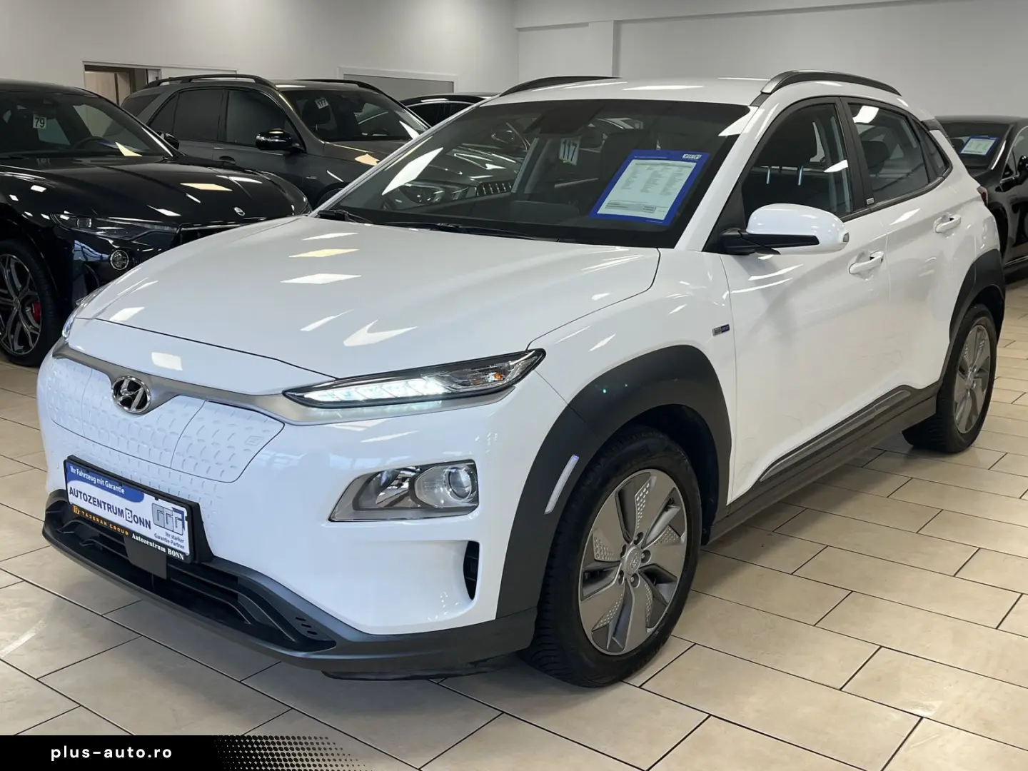 HYUNDAI Kona Trend Elektro 2WD CarPlay Navi R-Cam SOH100