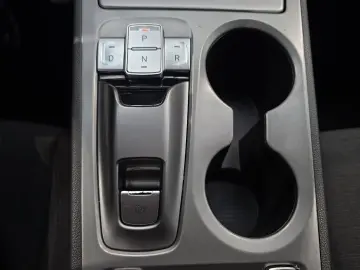 HYUNDAI KONA Trend 2WD 150KW Trend-Paket  Navigationspak