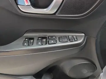 HYUNDAI KONA Trend 2WD 150KW Trend-Paket  Navigationspak