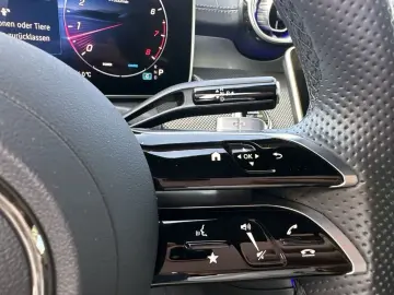 MERCEDES-BENZ CLE 300 4MATIC Coupé AMG Line PANORAMA