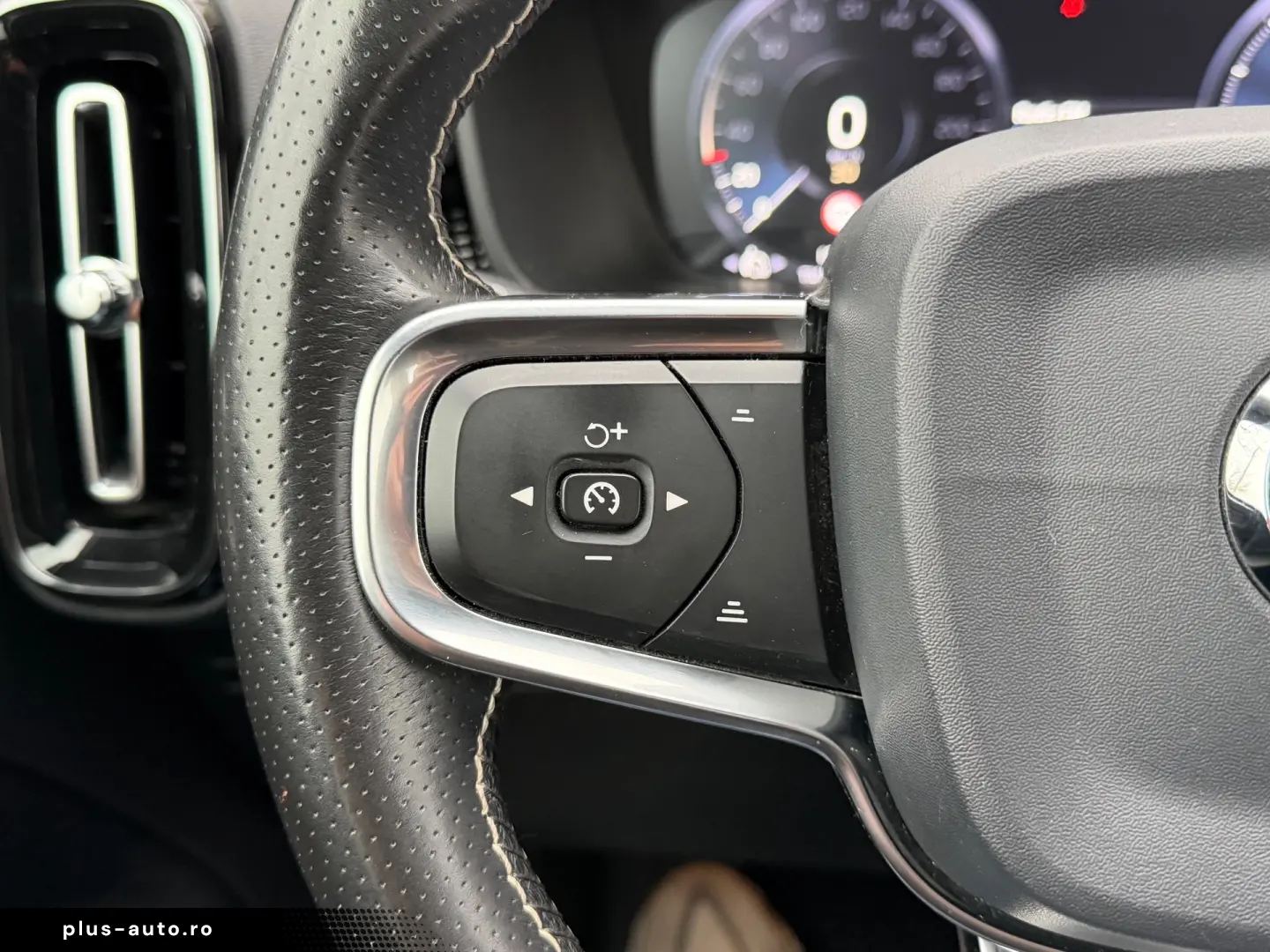 Volvo XC 40 D3 R-Design