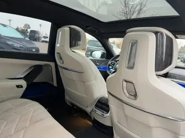 BMW M760 7 M760 e xDrive M Aerodynamik