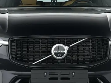 VOLVO XC60 B5 AWD Ultra Dark 360  ACC HUD LUFT 4xSHZ