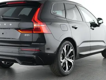 VOLVO XC60 B5 AWD Ultra Dark 360  ACC HUD LUFT 4xSHZ
