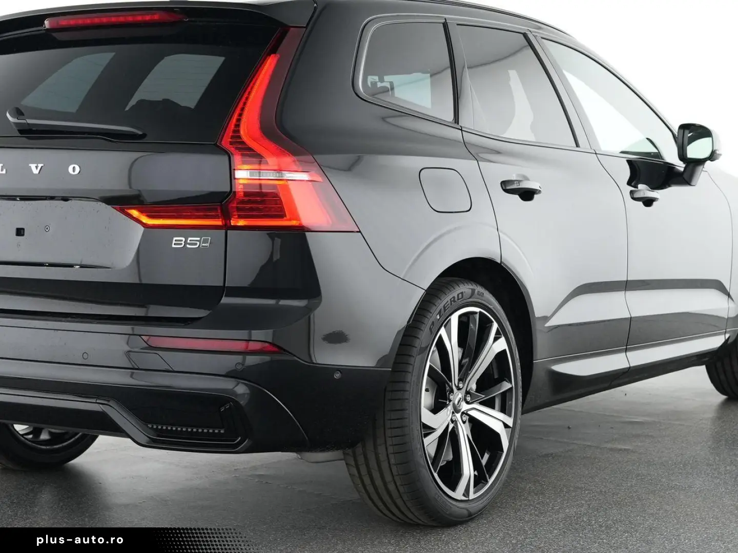 VOLVO XC60 B5 AWD Ultra Dark 360  ACC HUD LUFT 4xSHZ