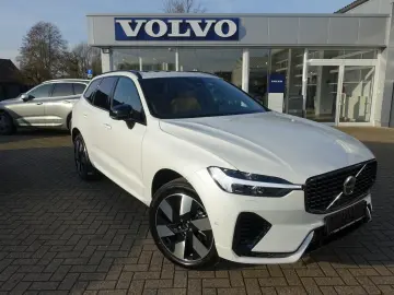 VOLVO XC60 Plus Dark T6 AWD 360  FOUR-C AHK BLIS PANO