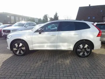 VOLVO XC60 Plus Dark T6 AWD 360  FOUR-C AHK BLIS PANO