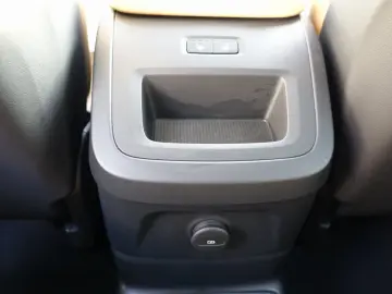 VOLVO XC60 Plus Dark T6 AWD 360  FOUR-C AHK BLIS PANO