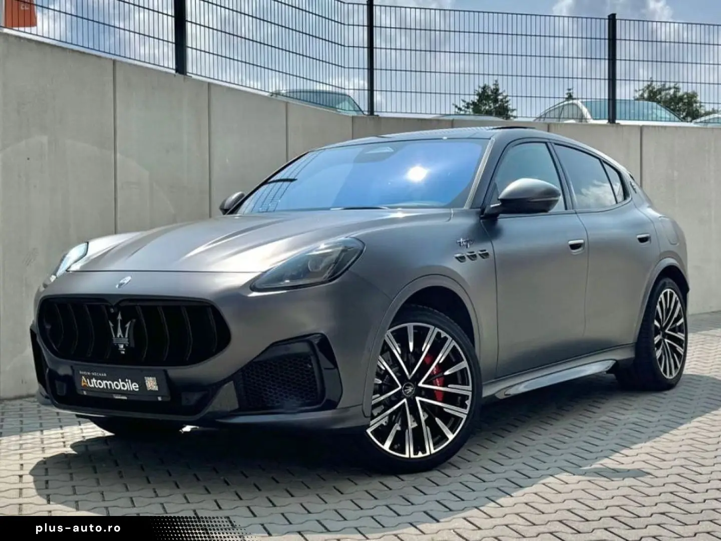MASERATI Grecale Trofeo 4WD Luft Pano Carbon Garantie2028