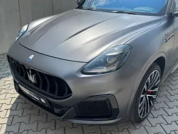 MASERATI Grecale Trofeo 4WD Luft Pano Carbon Garantie2028