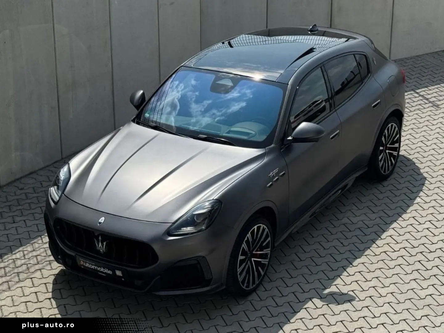 MASERATI Grecale Trofeo 4WD Luft Pano Carbon Garantie2028