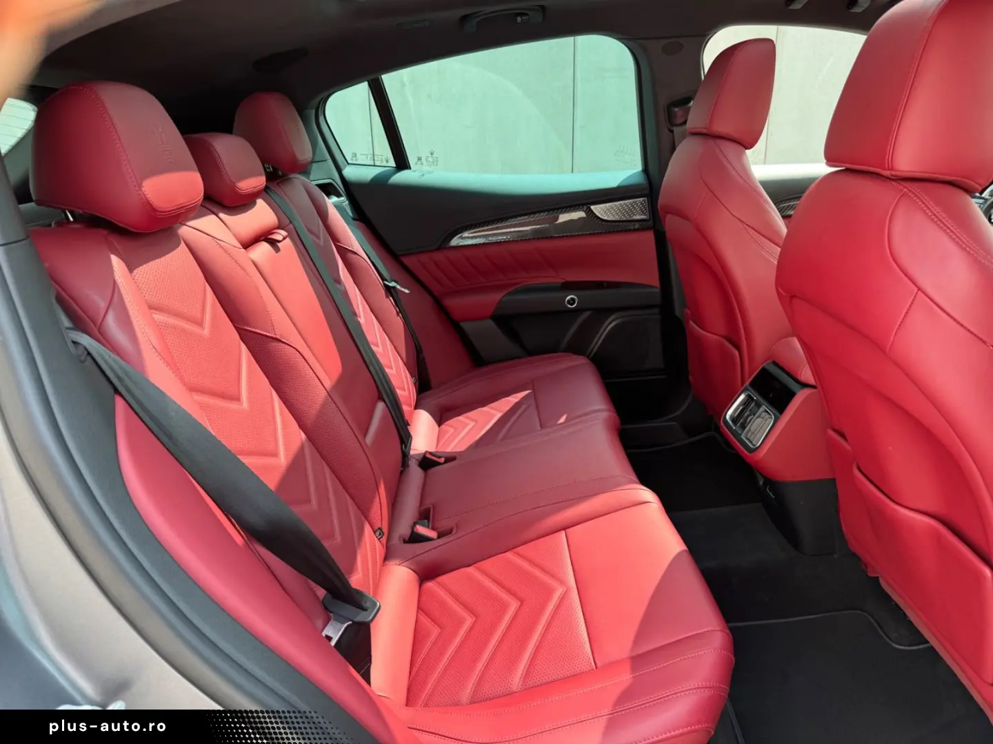 MASERATI Grecale Trofeo 4WD Luft Pano Carbon Garantie2028