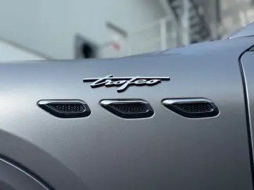 MASERATI Grecale Trofeo 4WD Luft Pano Carbon Garantie2028