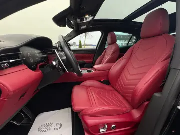 MASERATI Grecale 3.0 V6 Trofeo  Matrix 360  HUD 1.Hand