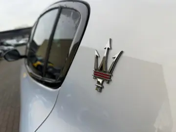 MASERATI Grecale Trofeo 3.0 V6 530HP - Pano-Carbon-360