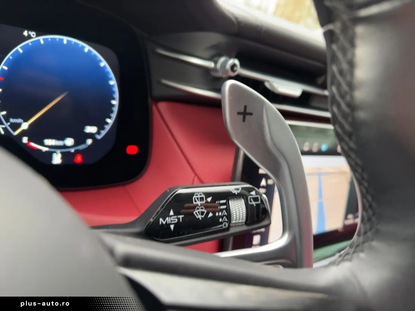 MASERATI Grecale Trofeo 3.0 V6 530HP - Pano-Carbon-360