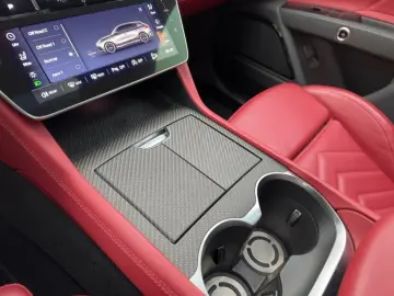 MASERATI Grecale Trofeo 3.0 V6 530HP - Pano-Carbon-360