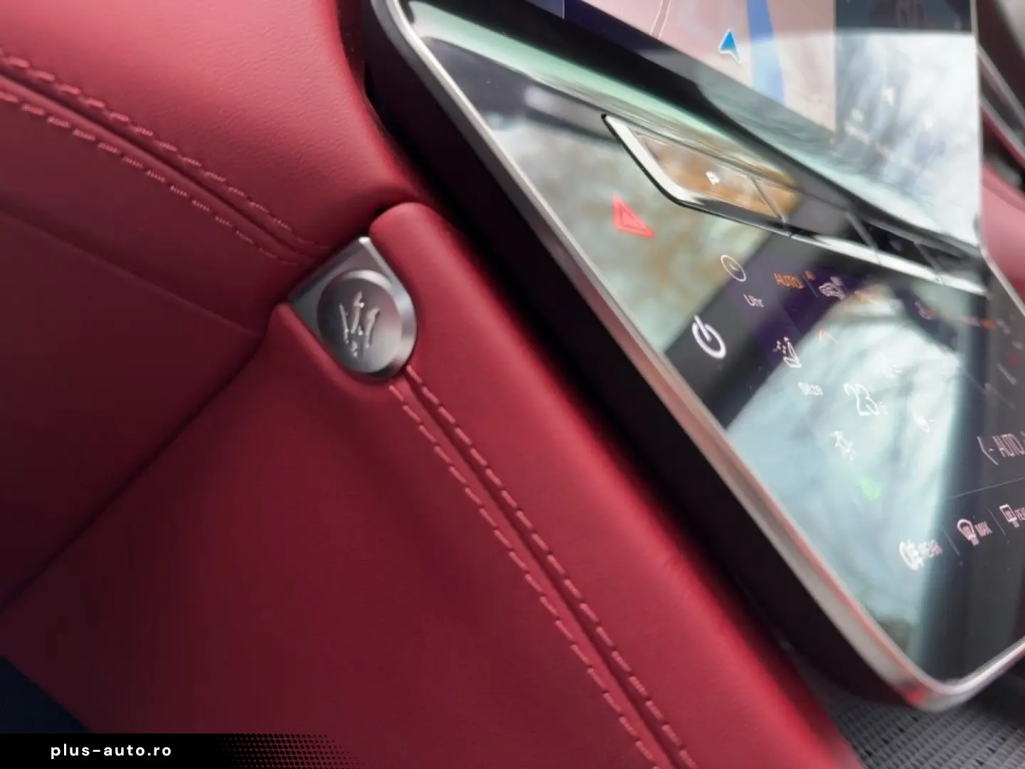 MASERATI Grecale Trofeo 3.0 V6 530HP - Pano-Carbon-360