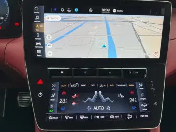 MASERATI Grecale Trofeo 3.0 V6 530HP - Pano-Carbon-360