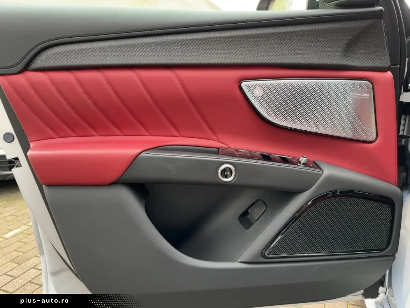 MASERATI Grecale Trofeo 3.0 V6 530HP - Pano-Carbon-360