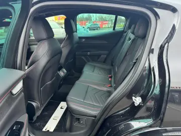 MASERATI Maserati Grecale Trofeo 360 Pano Head-Up Navi