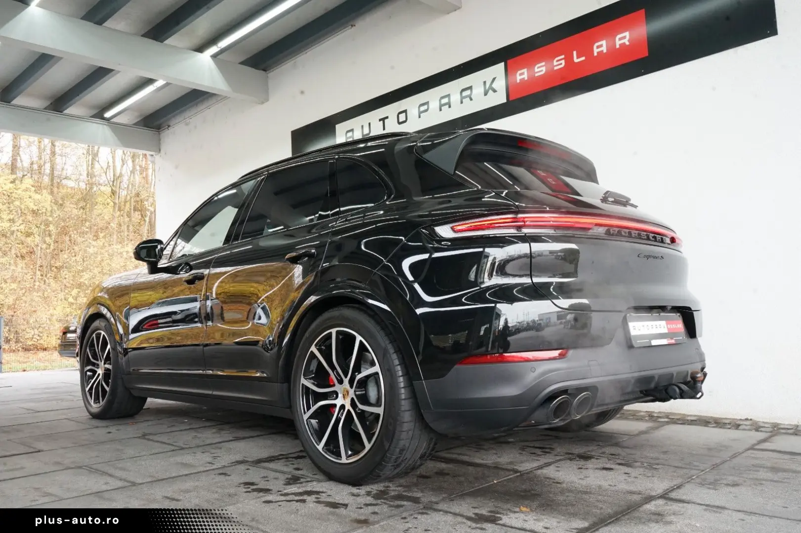 PORSCHE Cayenne S neues Modell LUFT PANO AHK HD SpAbgas