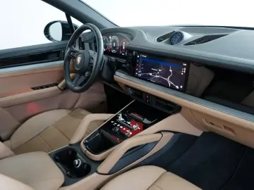 PORSCHE Cayenne S neues Modell LUFT PANO AHK HD SpAbgas