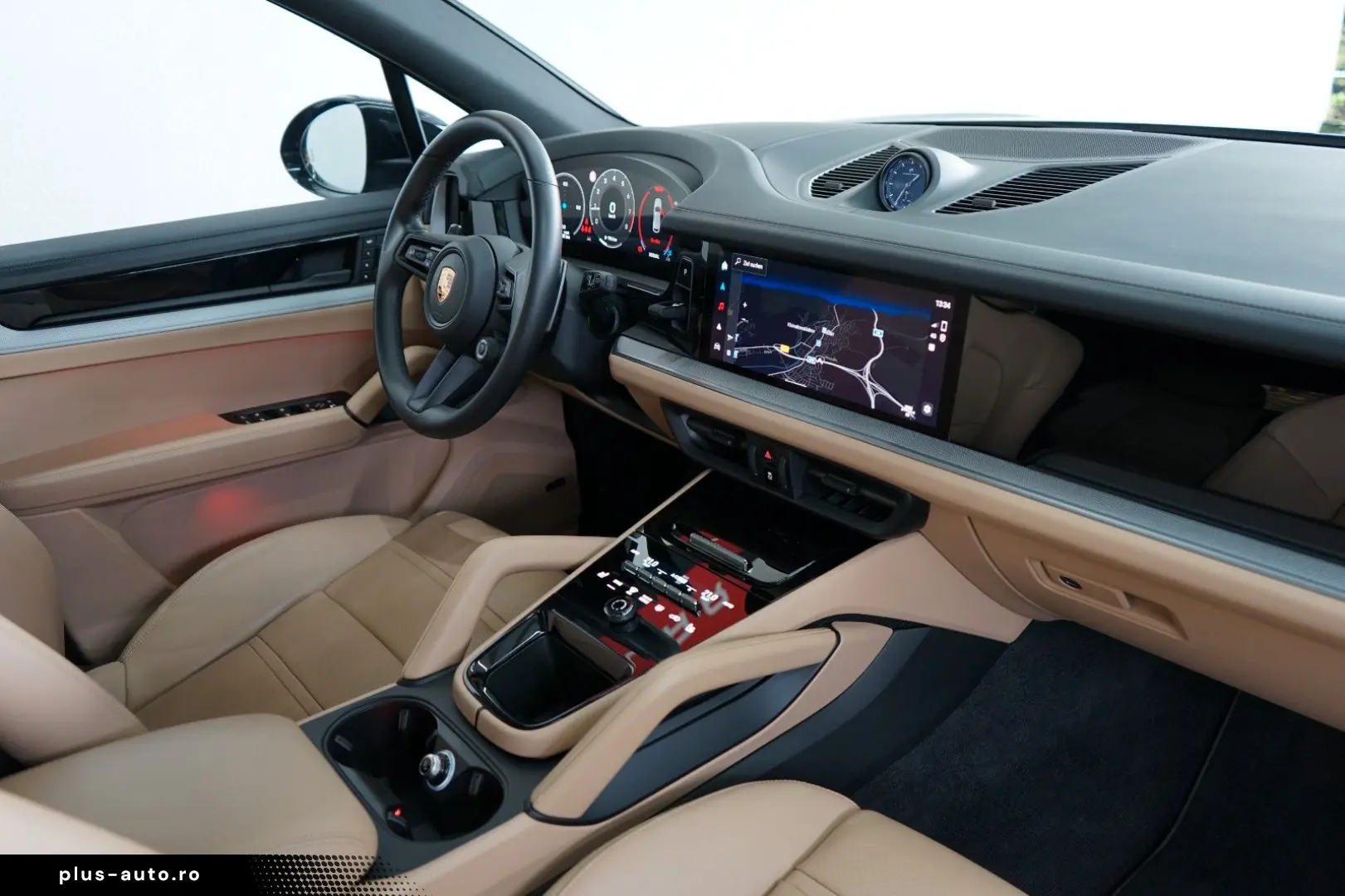 PORSCHE Cayenne S neues Modell LUFT PANO AHK HD SpAbgas