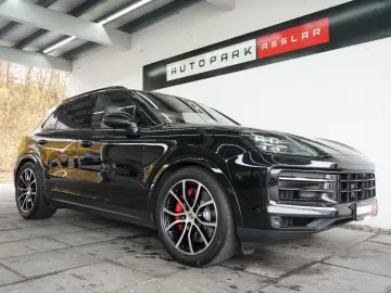 PORSCHE Cayenne S neues Modell LUFT PANO AHK HD SpAbgas