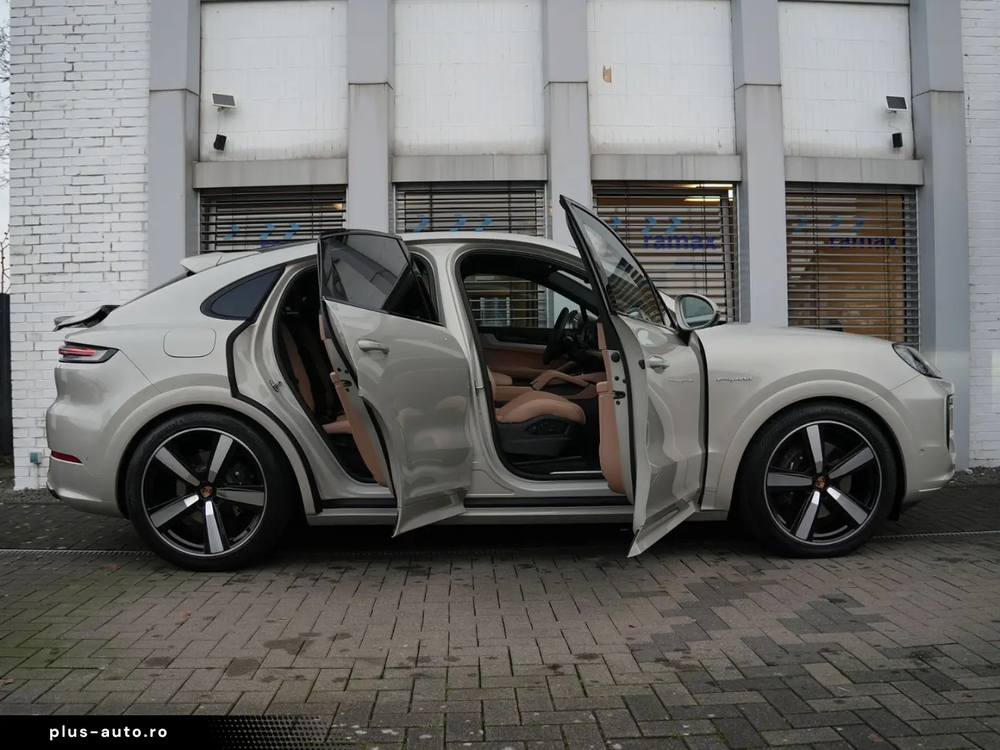 PORSCHE E-Hybrid Coupé SPORTDESIGN-PAKET-INNODRIVE-BEIGE