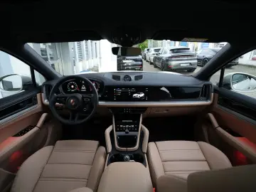 PORSCHE E-Hybrid Coupé SPORTDESIGN-PAKET-INNODRIVE-BEIGE