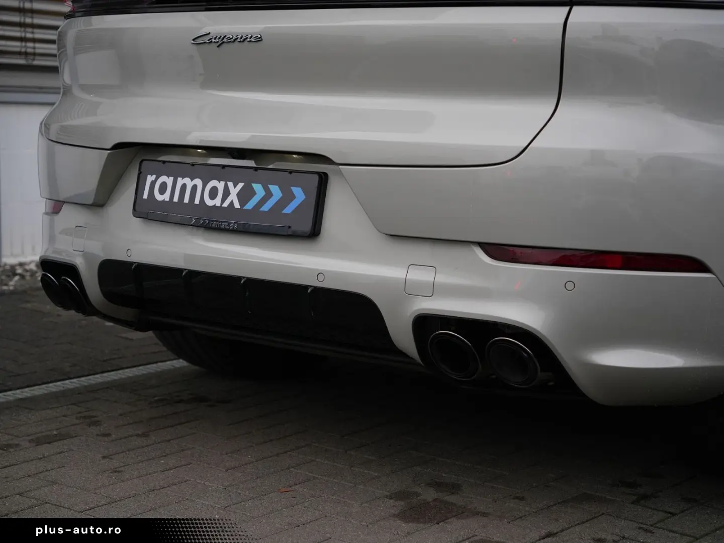 PORSCHE E-Hybrid Coupé SPORTDESIGN-PAKET-INNODRIVE-BEIGE