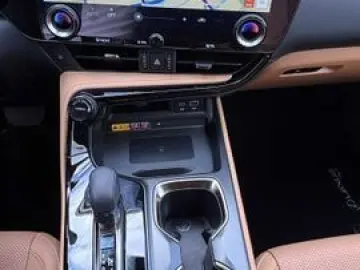 LEXUS NX 450h  2 5 PHEV  E-FOUR EXECUTIVE LINE  Techno