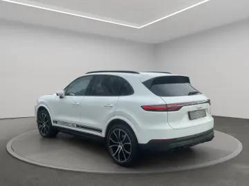 PORSCHE Cayenne Platinum Edition